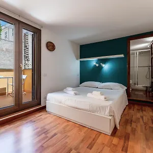 https://ciambella-arch-apartment-for-6-people-largo-argentina.it-romehotels.com